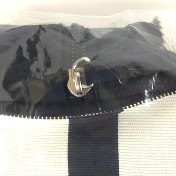 JEAN PAUL GAULTIER "LE MALE" COLLECTION VTG Weekend bag NWT Lucky Find - Picture 8 of 15